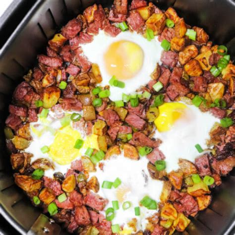 Air Fryer Corned Beef Hash with Eggs (or without) - Ninja Foodi