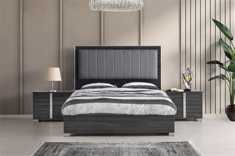 Roma Bonded Leather LED Platform King Size Bed, Tiger Gray - Kansole