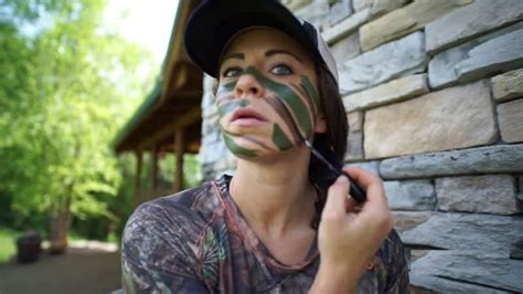 How To Apply Camo Face Paint For Hunting