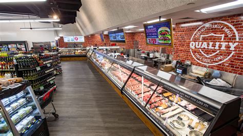 Fareway opens its second meat market in Iowa in Des Moines' Beaverdale