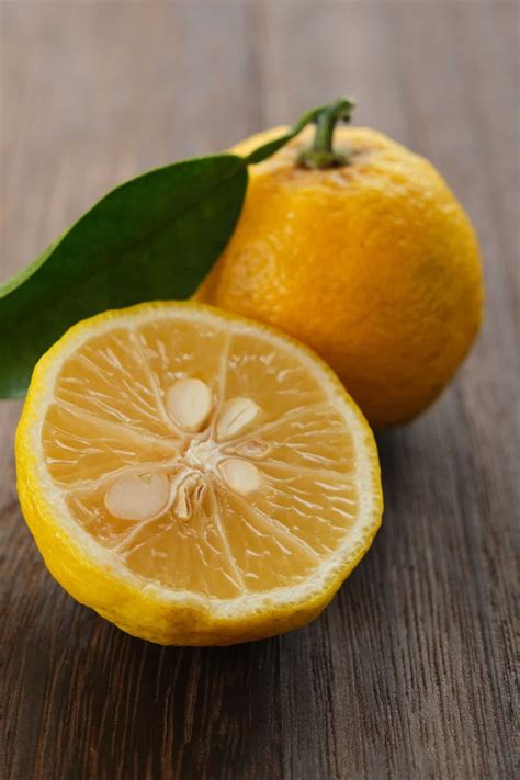 What Is Yuzu Fruit and How Does It Taste (Ultimate Guide) - Spatula Desserts