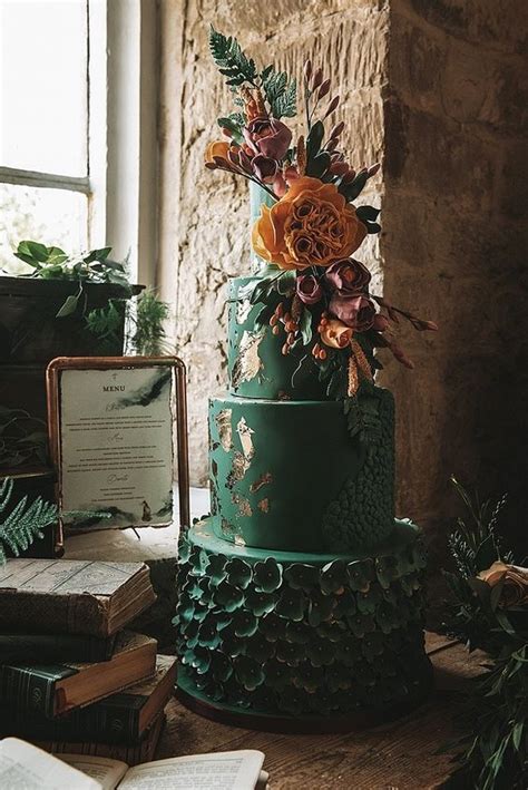 59 Gorgeous Green Wedding Cakes To Make A Statement - Weddingomania