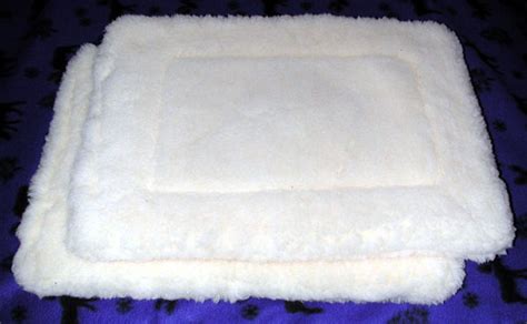 Lambskin Fleece Dog Crate Pads & Stuffed Dog Beds that fit Vari kennels ...