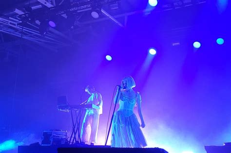 AURORA Charts on Twitter: "Image of singer @AURORAmusic performing at ...