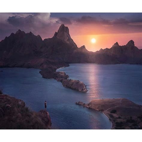 Padar Island Tour: A Trip to the Land of Rolling Hills and Pristine Beaches