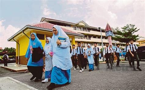 Kempen Ponteng Sekolah Bertentangan Adab Pendidikan Negara - XTRA