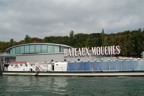 File:Bateau Mouches a paris.jpg - Wikimedia Commons