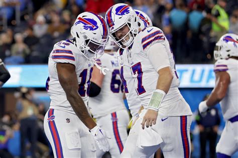 Full highlights of the Bills’ 24-22 win over the Chargers - Yahoo Sports