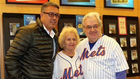 Ron Darling, former Mets pitcher at book signing