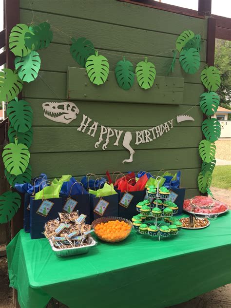 Meseta Húmedo Hacia fuera decoracion dinosaurios para cumpleaños colgar ...