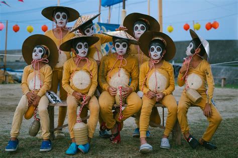 Pictures of the Obon Festival of the Dead in Japan