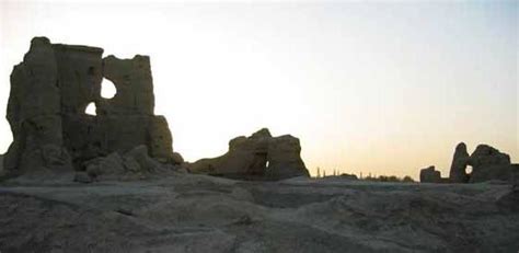 Ancient City of Jiaohe, Silk Road Travel, Turpan Travel Guide, China ...