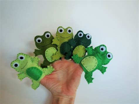 Frog puppet frog toy speckled frog finger puppet mom baby