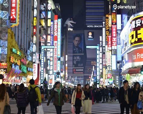 Shinjuku Shopping: Best Places to Shop | GoWithGuide