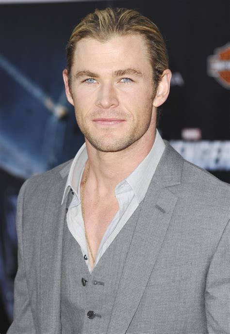 Chris Hemsworth Picture 100 - World Premiere of The Avengers - Arrivals