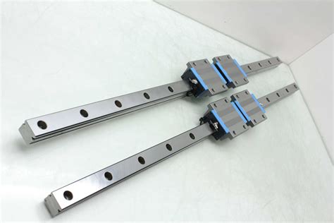 Linear Bearing Rail