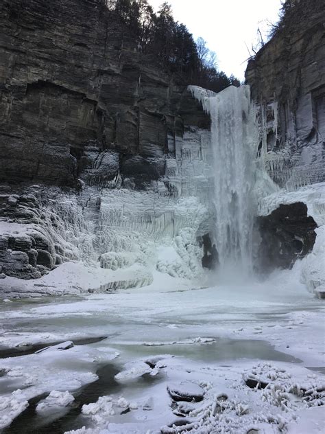 Taughannock falls in the winter. Ithaca NY (1334x750) | Earth photos ...