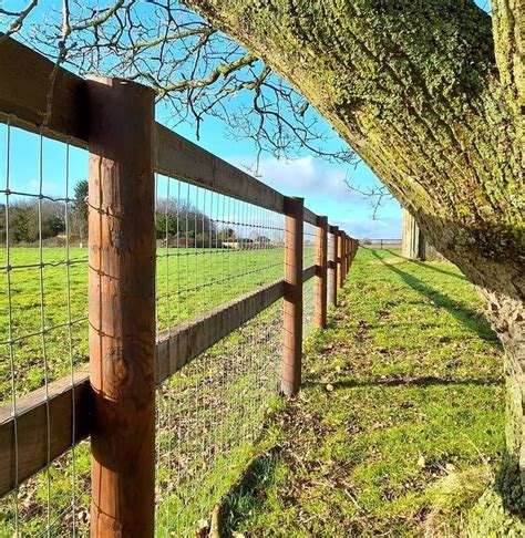 Tornado horse fencing installation – Artofit