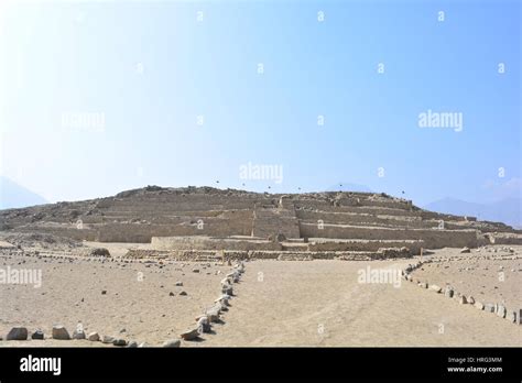 Ruins of the ancient civilization of Caral Supe, in Peru Stock Photo - Alamy