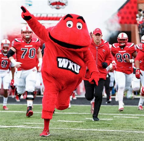 Meet WKU's mascot 'Big Red' ahead of Ohio State vs. Western Kentucky