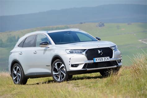 DS 7 CROSSBACK E-TENSE 4X4 Review - GreenCarGuide.co.uk