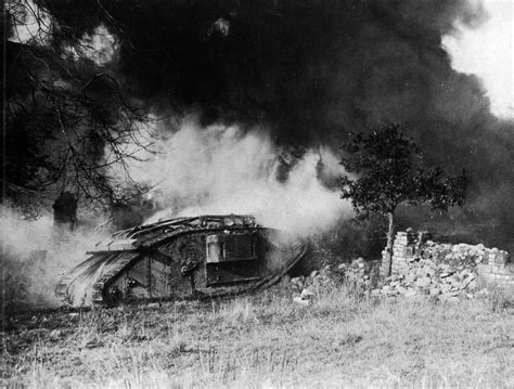 The terrifying flamethrowers of World War I through rare photographs, 1915-1918 - Rare ...