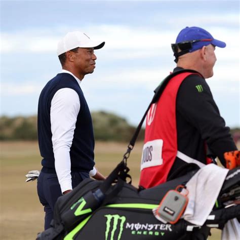 Tiger Woods' golf bag features one of the most subtle, yet powerful ...