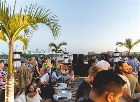 M.Bird - Rooftop bar in Tampa Bay | The Rooftop Guide