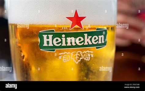 Glass of Heineken beer Stock Photo - Alamy