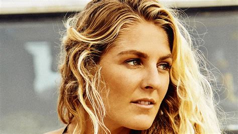 Stephanie Gilmore plans to reinvent herself as a surfer as she aims for seventh world title ...