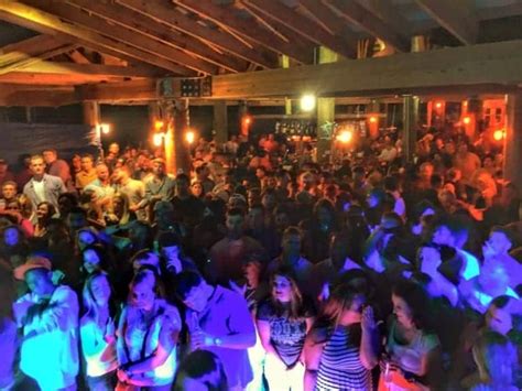 Best Destin Nightlife-Clubs & Bars / Where in Destin | Kompremos