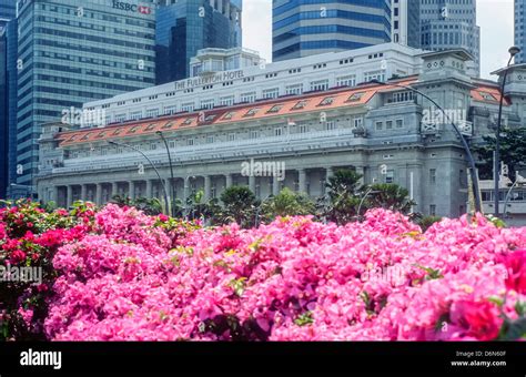 The Fullerton Hotel Singapore Stock Photo - Alamy