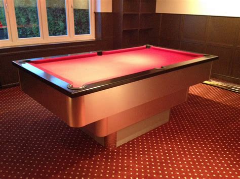 Black / Burgundy Cloth - Tiered Contemporary English Pool Table