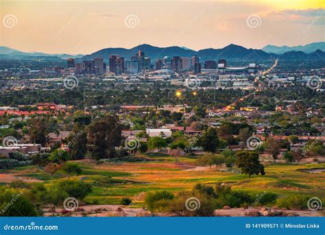 Phoenix Arizona Skyline at Sunset Stock Image - Image of modern, downtown: 141909571