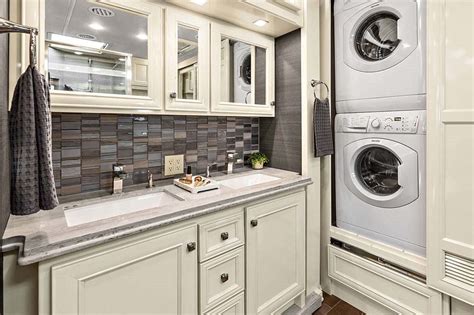 20 Awesome RVs with a Washer and Dryer [2023 Update]