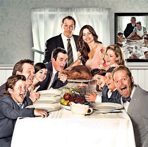 Modern Family "An Old-fashioned Thanksgiving" : inspired by Norman Rockwell art hanging on the ...