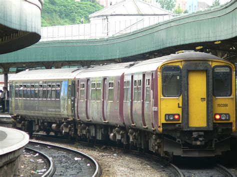 File:Wessex Trains DMU 150266 - 153xxx.jpg - Wikipedia