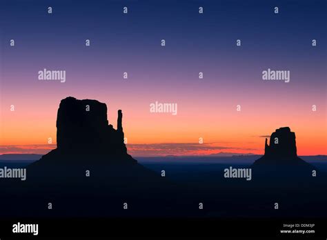 Sunrise Monument Valley Stock Photo - Alamy