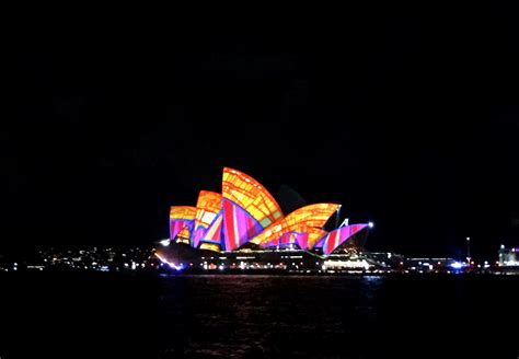 sydney-opera-house-lights | Eef Explores