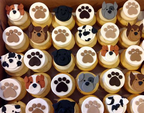 Puppies and paws from The Cupcake Shoppe in Raleigh. | Paw cupcakes ...