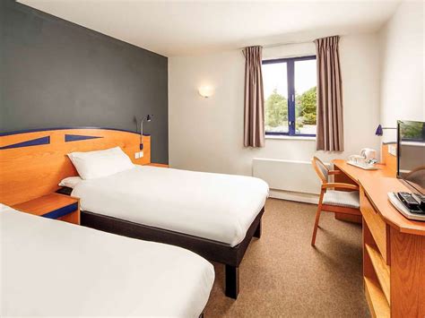 IBIS LIVERPOOL CENTRE ALBERT DOCK LIVERPOOL: LOW RATES, SAVE ON YOUR STAY