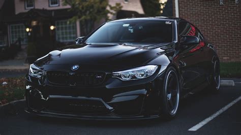 Bmw M4 Dual Wallpaper