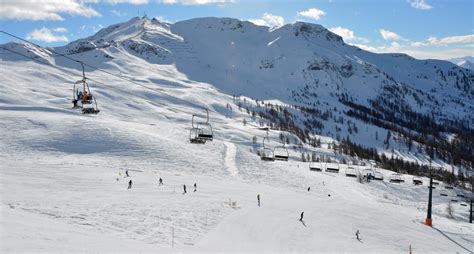 Sauze d'Oulx Ski Holidays & Deals 2024/2025 | Italy Skiing | Inghams