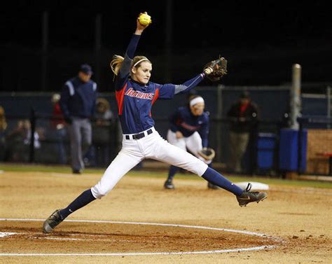 South Alabama softball carries 13-game Sun Belt win streak into Texas ...