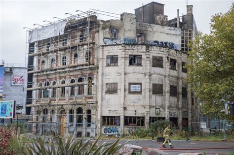 Bizarre history of fire-hit Grosvenor Hotel from missing millions to a ...