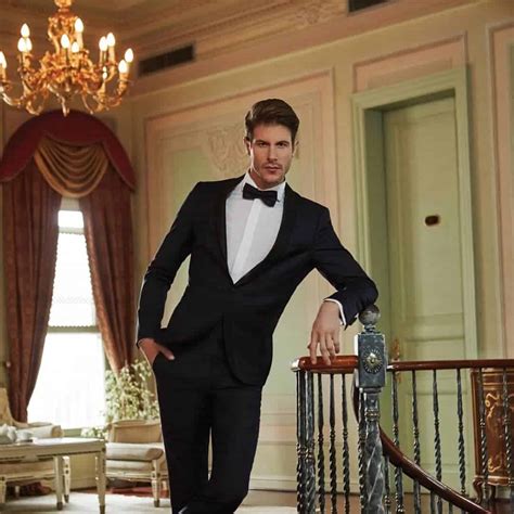 Top 9 wedding suits for men 2020: Go-To List of wedding suit ideas 2020 ...