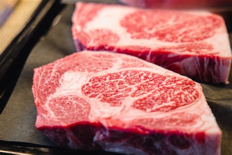 5 Best Marbled Steak Cuts Ranked & How to Cook | KitchenTeller