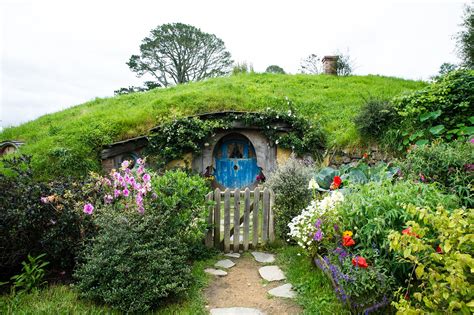 A Grown-Up’s Guide to Hobbiton, New Zealand | Vogue