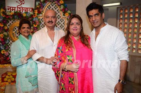 Rakesh Roshan performs Mahashivratri Pooja with Family Media