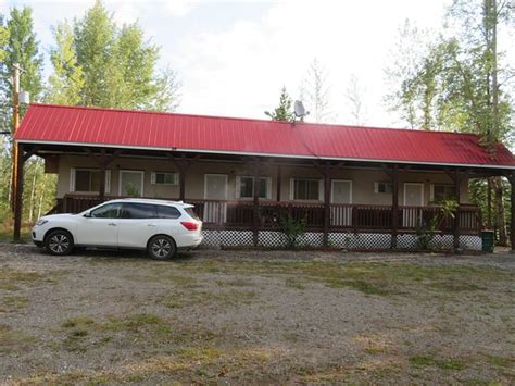 UPPER LIARD LODGE - Inn Reviews (Watson Lake, Yukon, Canada)